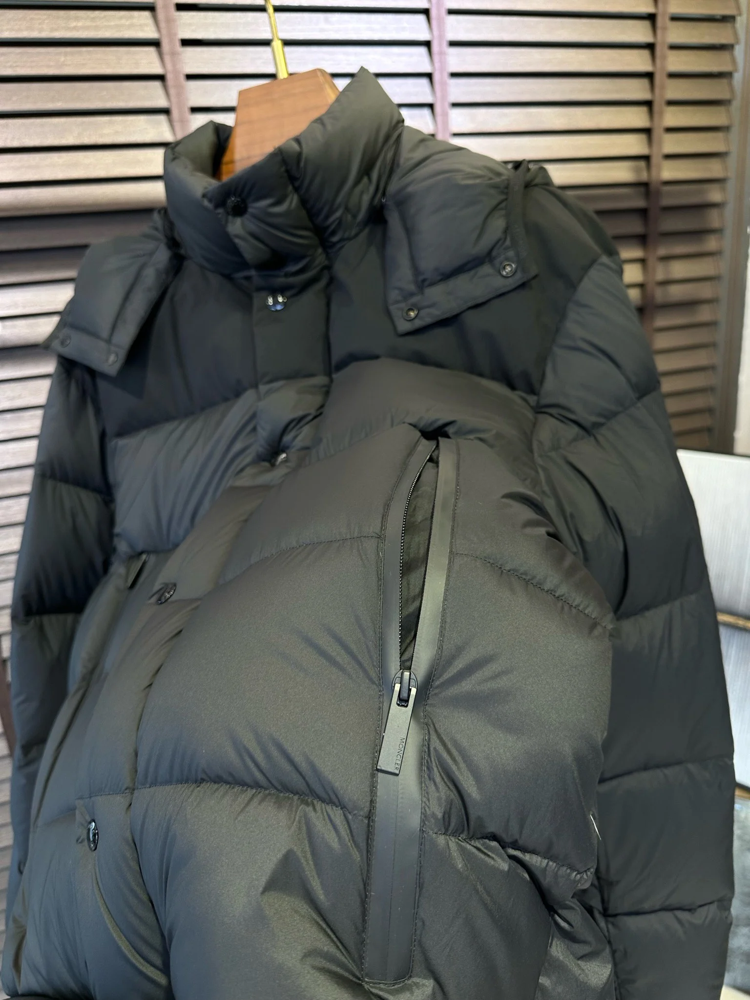 Alexander Mcqueen Down Jackets Classic 165049