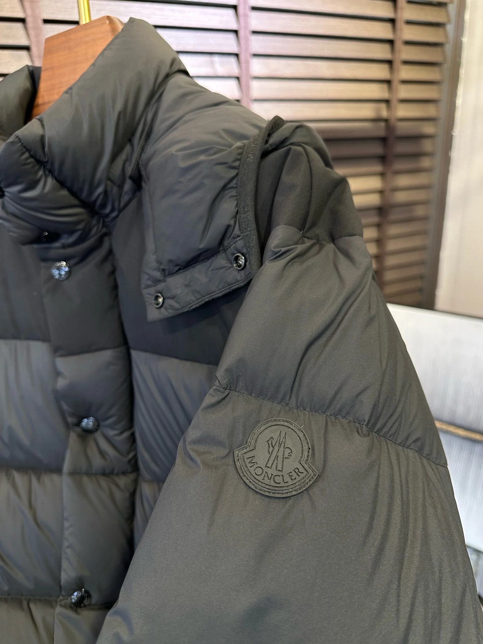 Alexander Mcqueen Down Jackets Classic 165049