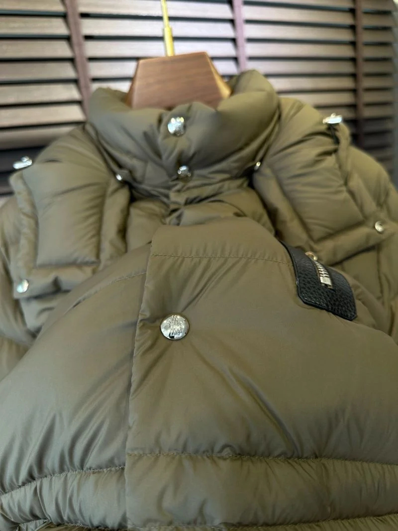WeatherProof Alexander Mcqueen Down Jackets 164856