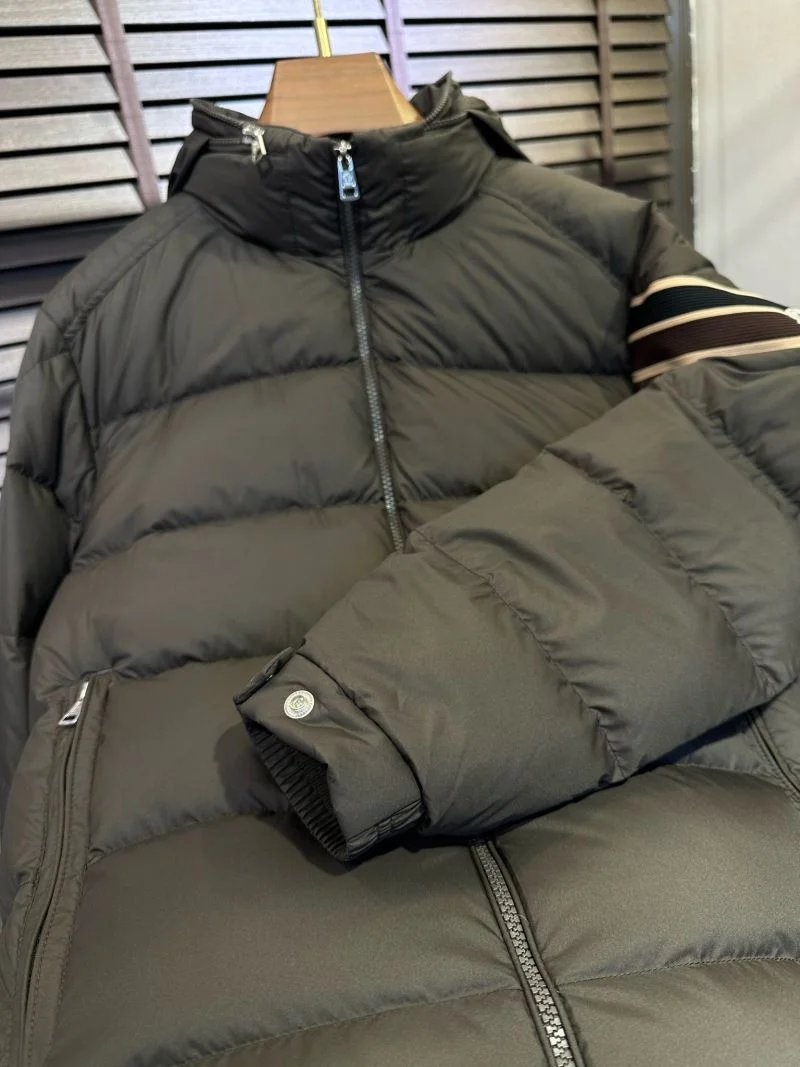 Alexander Mcqueen Down Jackets Resilient 164850