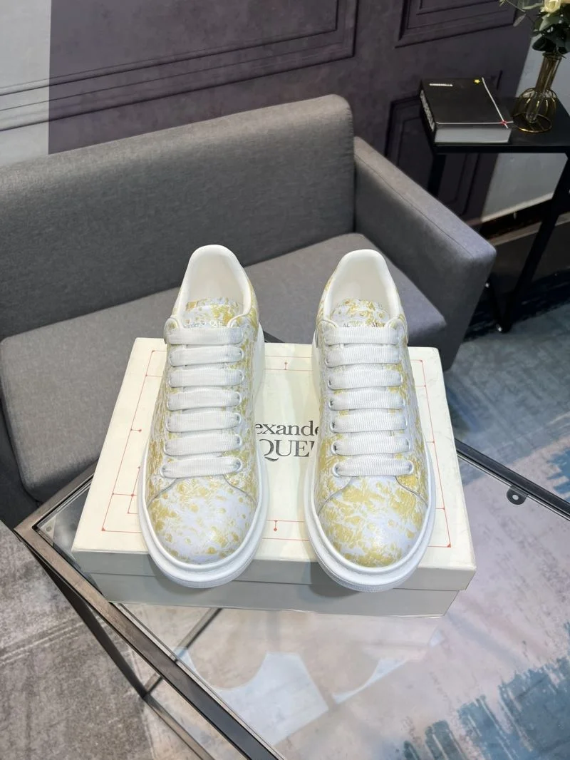 Alexander Mcqueen Low Shoes WaterResistant 16338