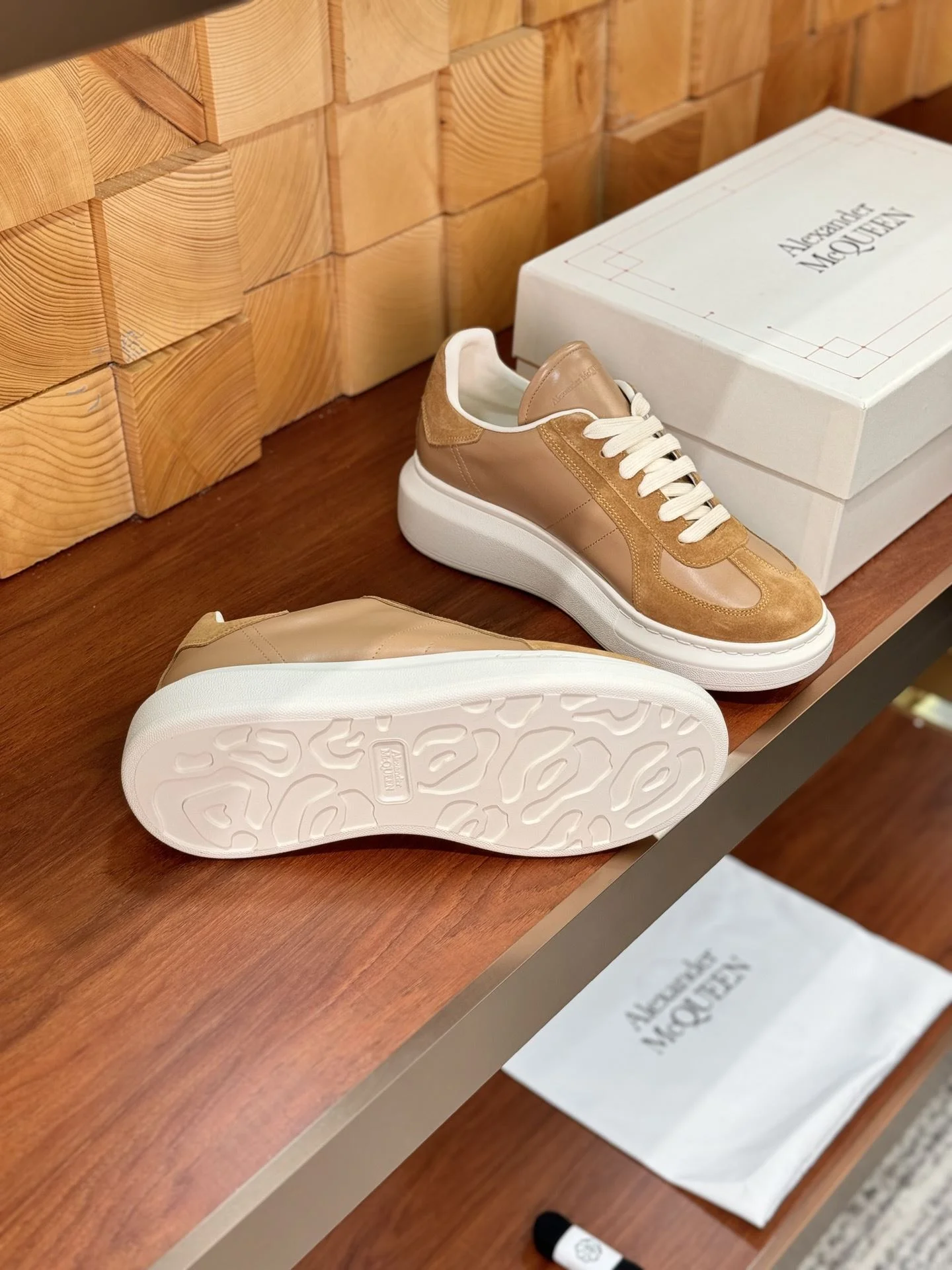 Alexander Mcqueen Low Shoes Timeless 16396