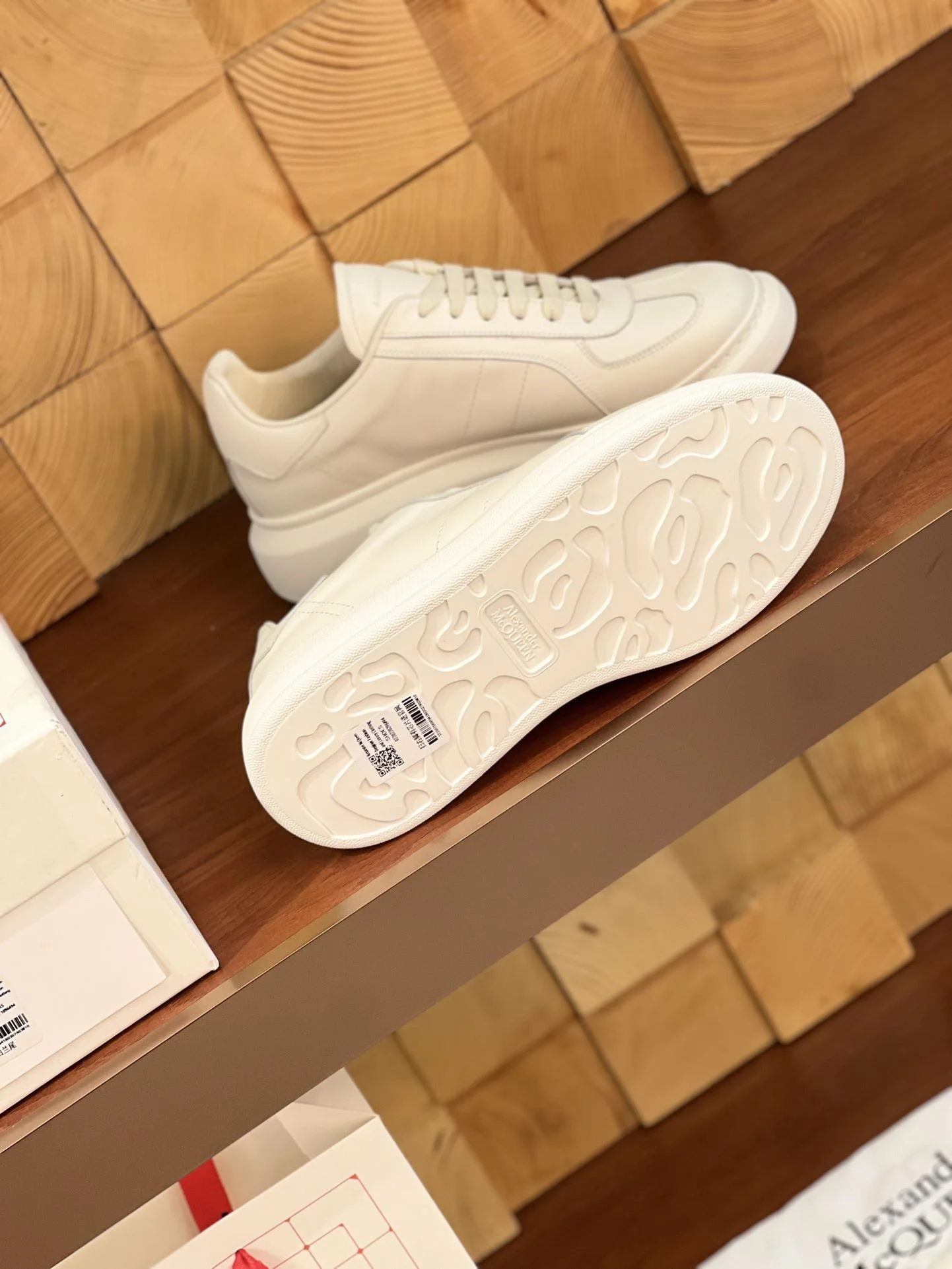 TechFriendly Alexander Mcqueen Low Shoes 16379