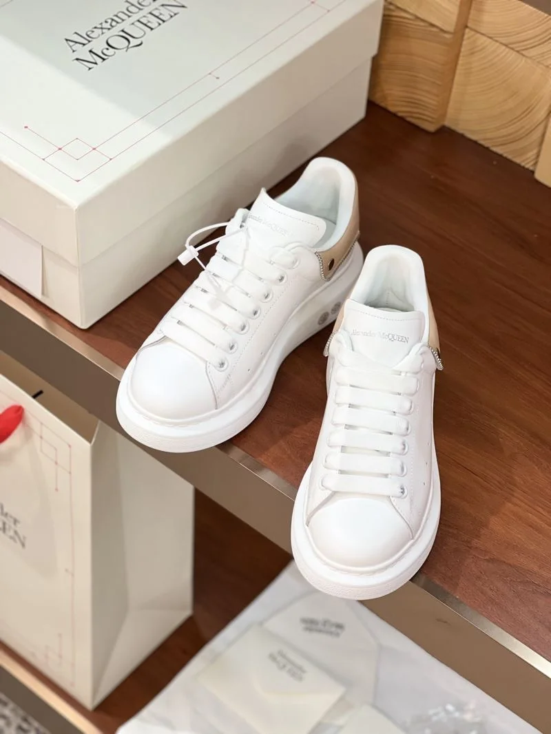Sporty Alexander Mcqueen Low Shoes 16486
