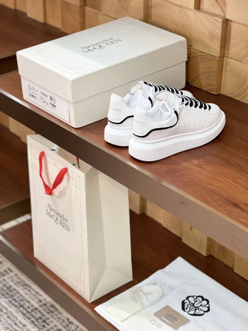 Alexander Mcqueen Low Shoes Durable 16511