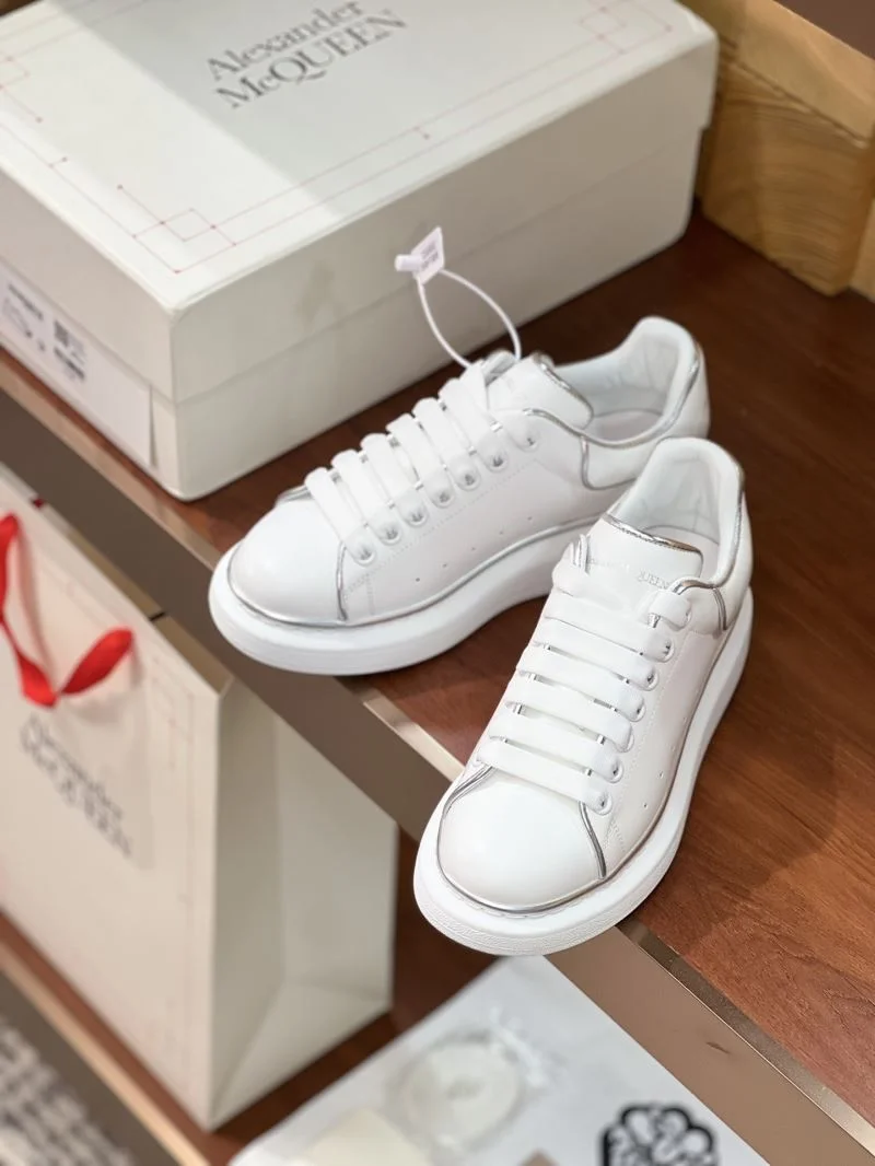 Alexander Mcqueen Low Shoes Supportive 16479