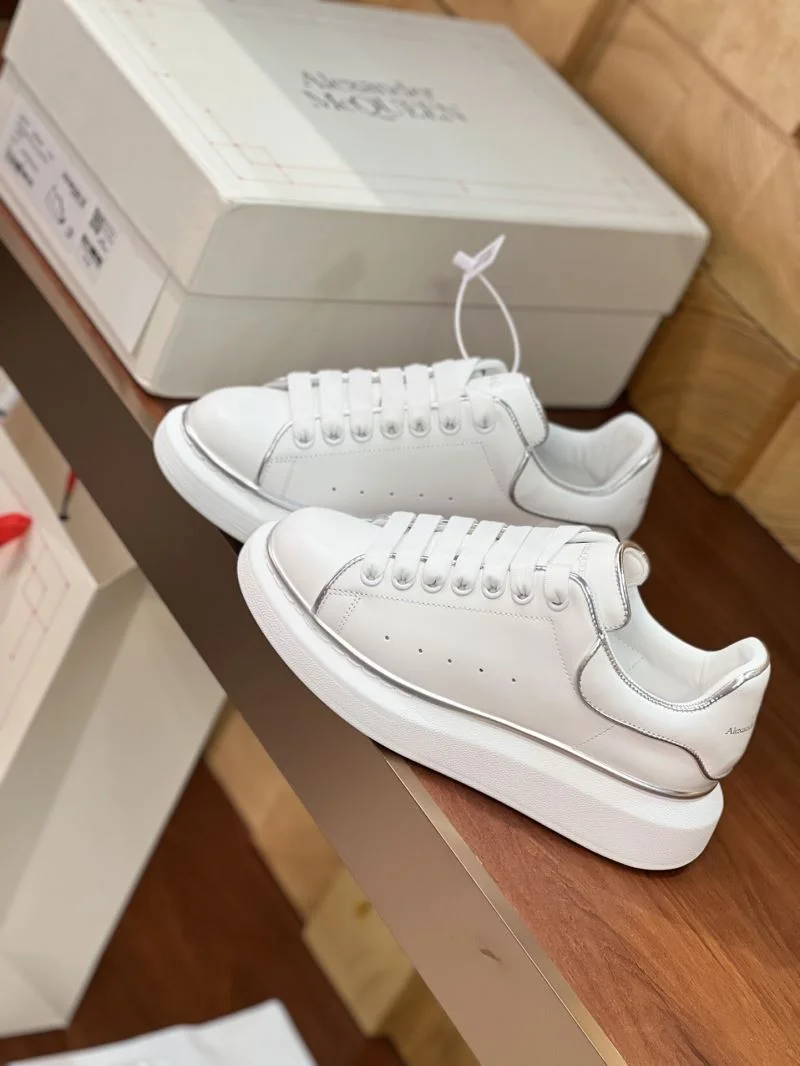 Alexander Mcqueen Low Shoes Supportive 16479