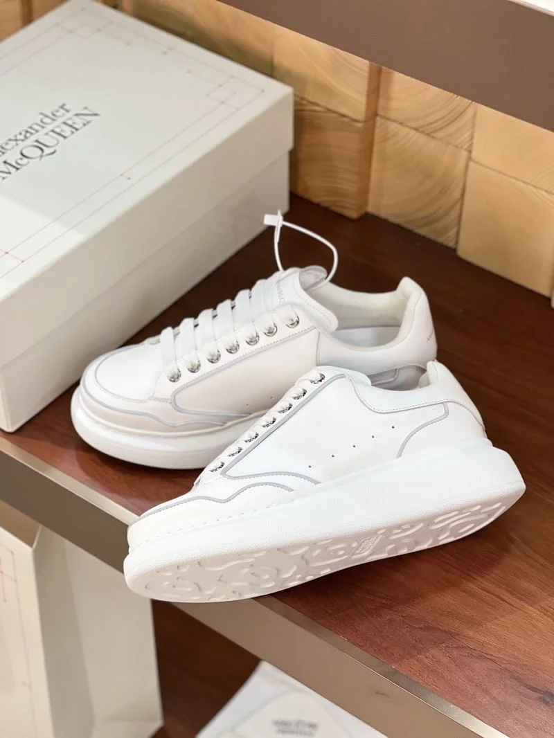 Alexander Mcqueen Low Shoes Bold 16462