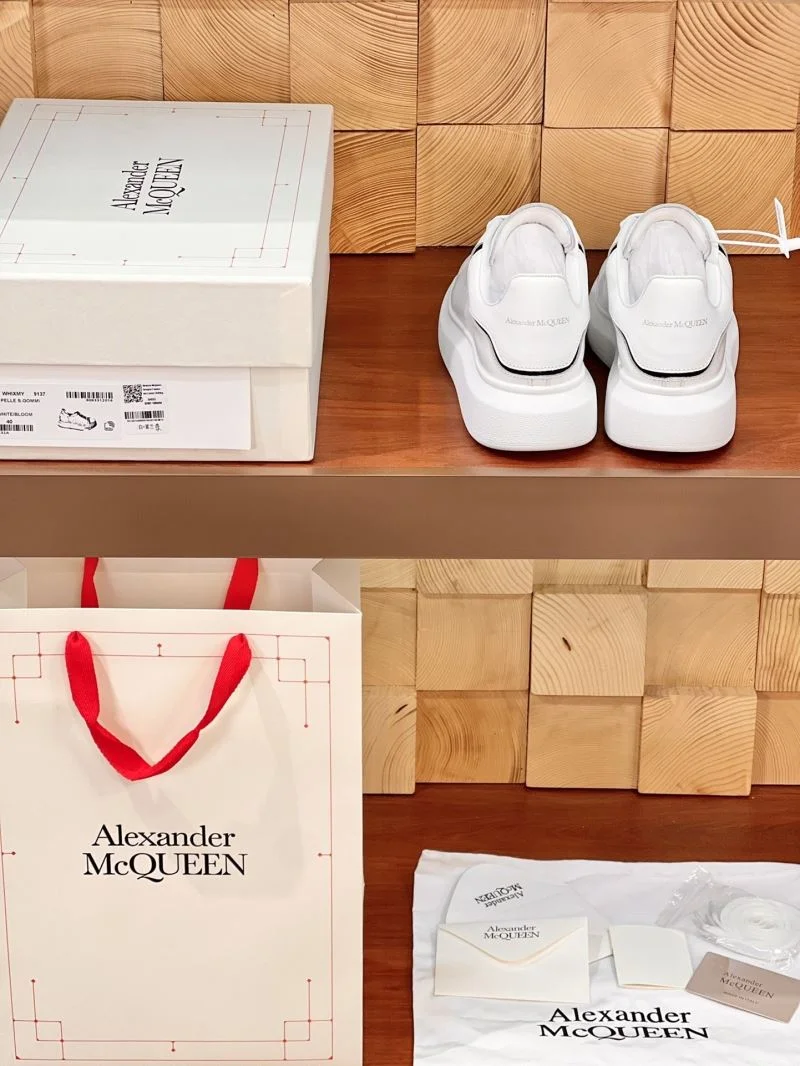 Alexander Mcqueen Low Shoes Lightweight 16466