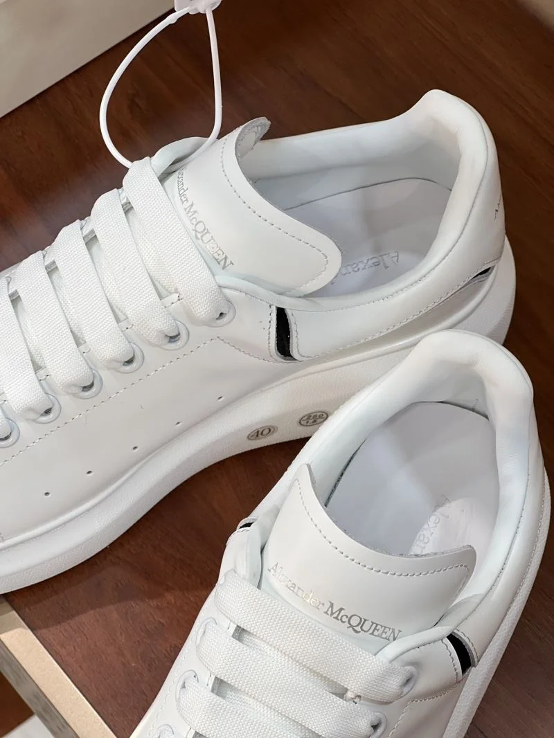 Alexander Mcqueen Low Shoes Lightweight 16466