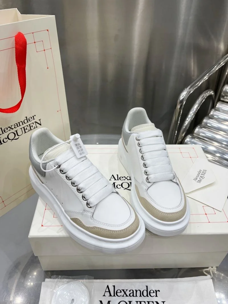 Alexander Mcqueen Low Shoes Minimalist 16502