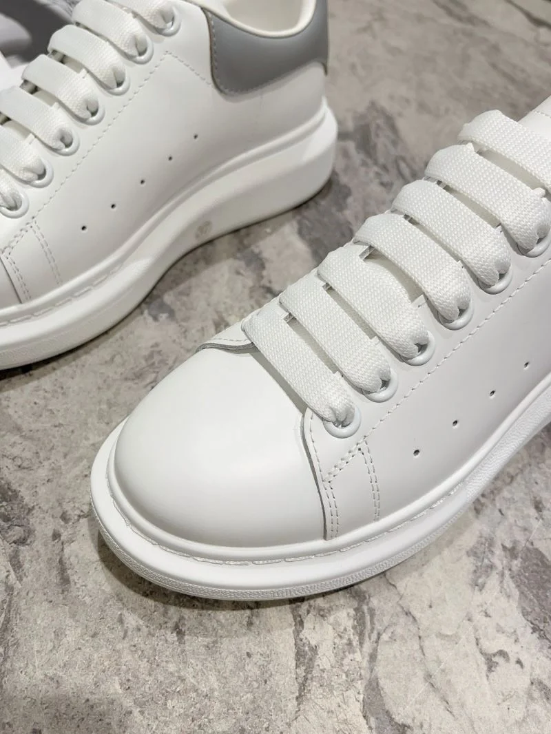 Alexander Mcqueen Low Shoes FreshLook 16489