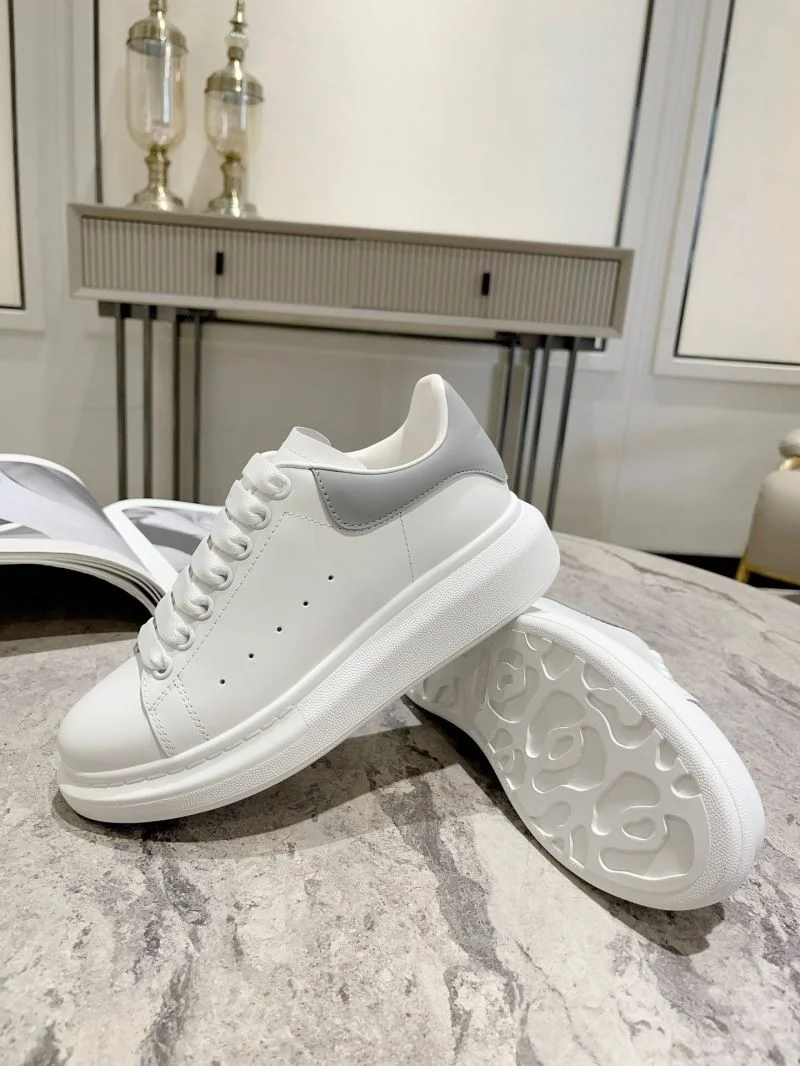 Alexander Mcqueen Low Shoes FreshLook 16489