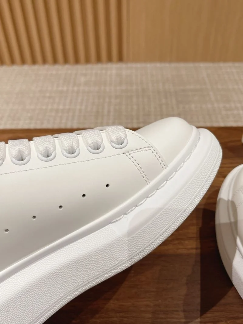 Efficient Alexander Mcqueen Low Shoes 16418