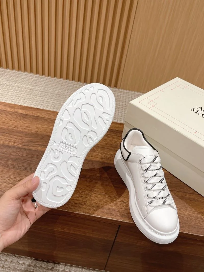 Alexander Mcqueen Low Shoes Contemporary 16422