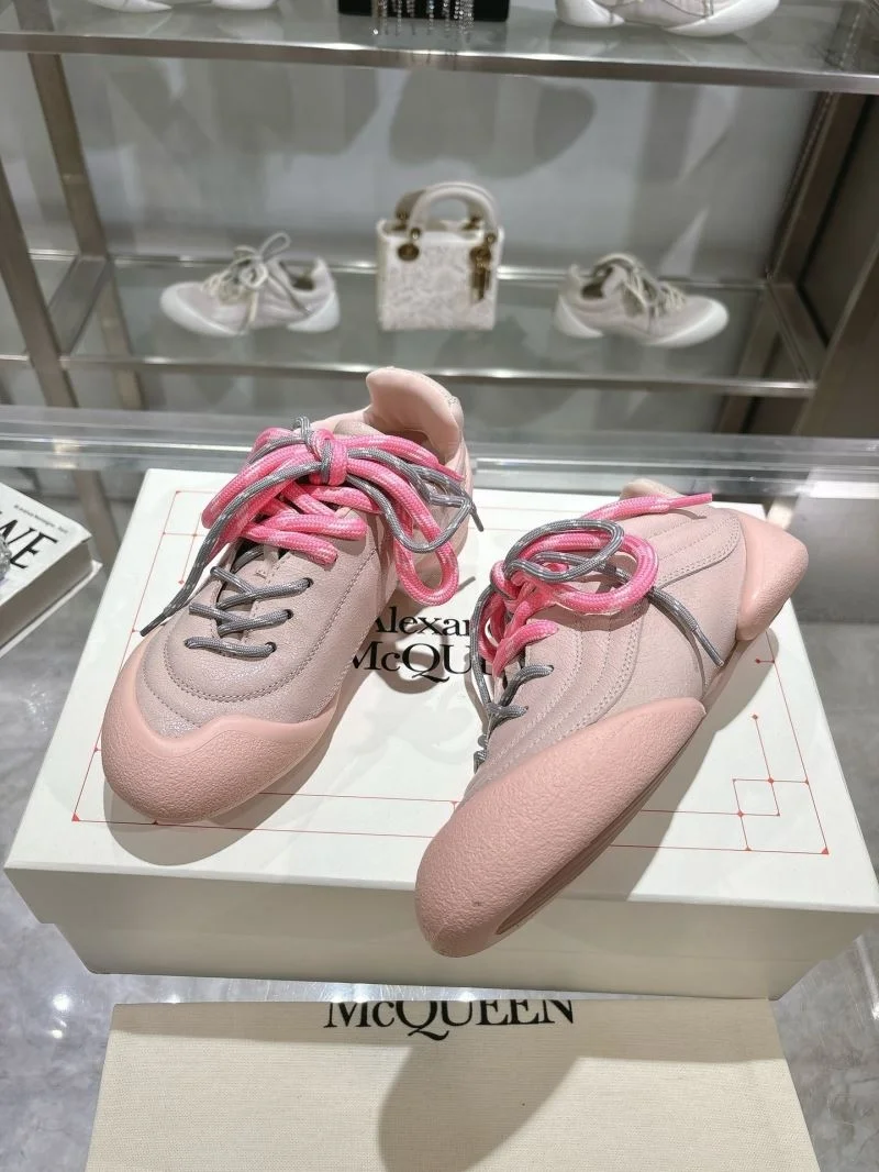 Stylish Alexander Mcqueen Low Shoes 16414
