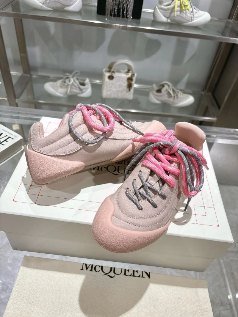 Stylish Alexander Mcqueen Low Shoes 16414