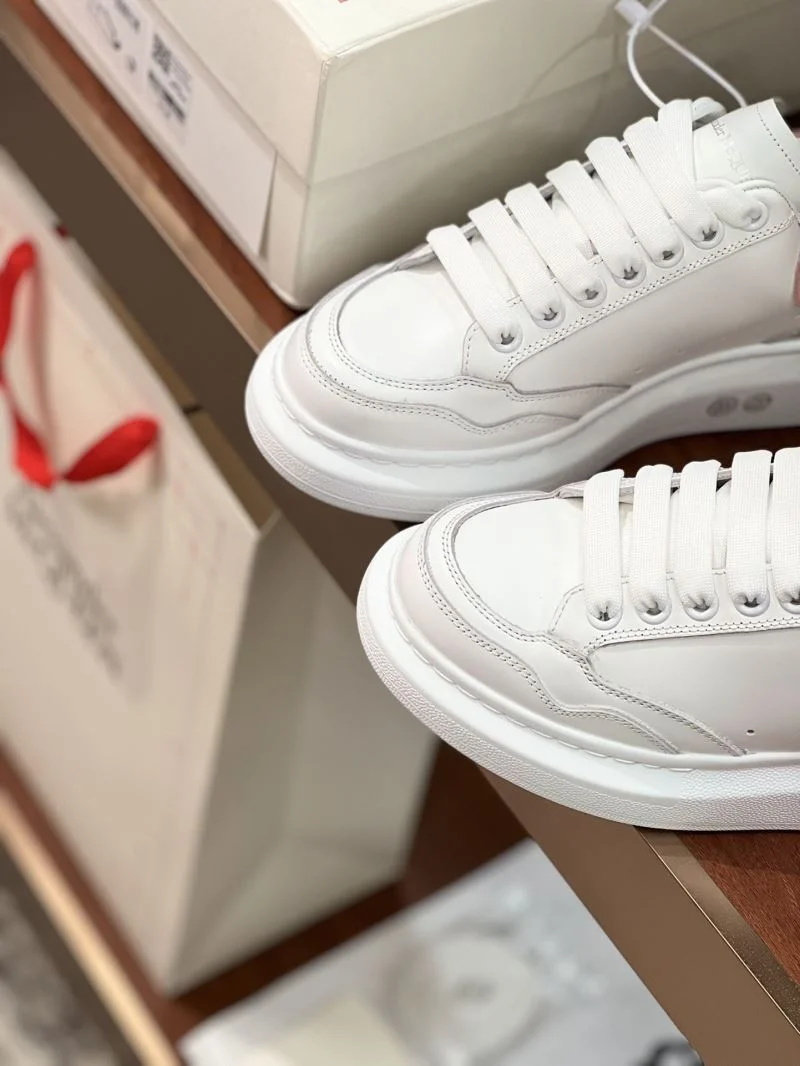 Alexander Mcqueen Low Shoes Efficient 16482