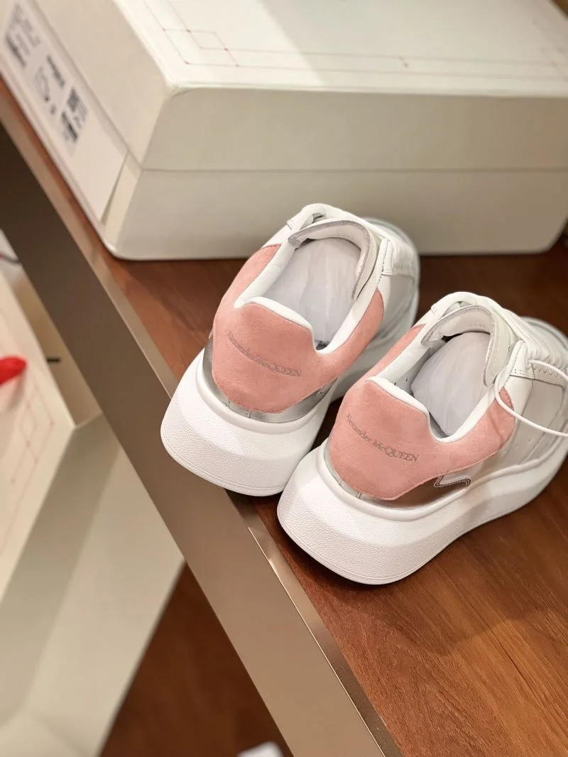 Alexander Mcqueen Low Shoes Efficient 16482