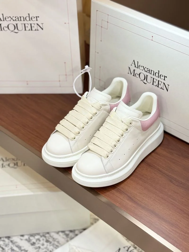 Alexander Mcqueen Low Shoes Resilient 16526