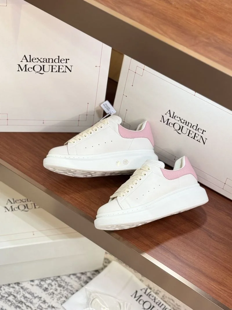 Alexander Mcqueen Low Shoes Resilient 16526