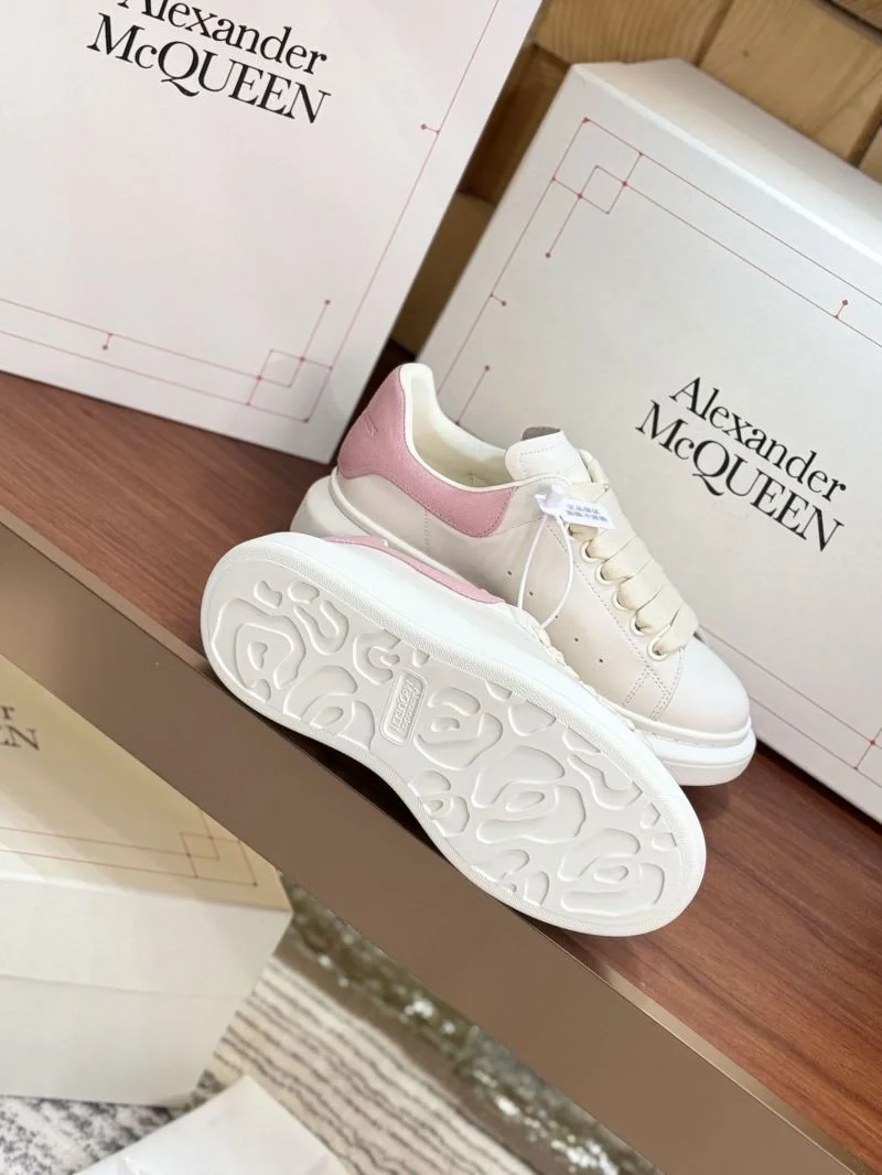 Alexander Mcqueen Low Shoes Resilient 16526