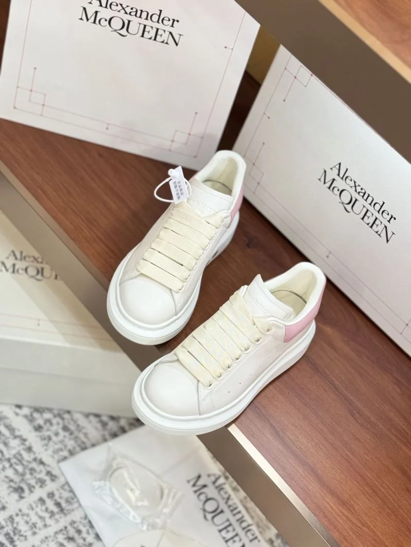 Alexander Mcqueen Low Shoes Resilient 16526