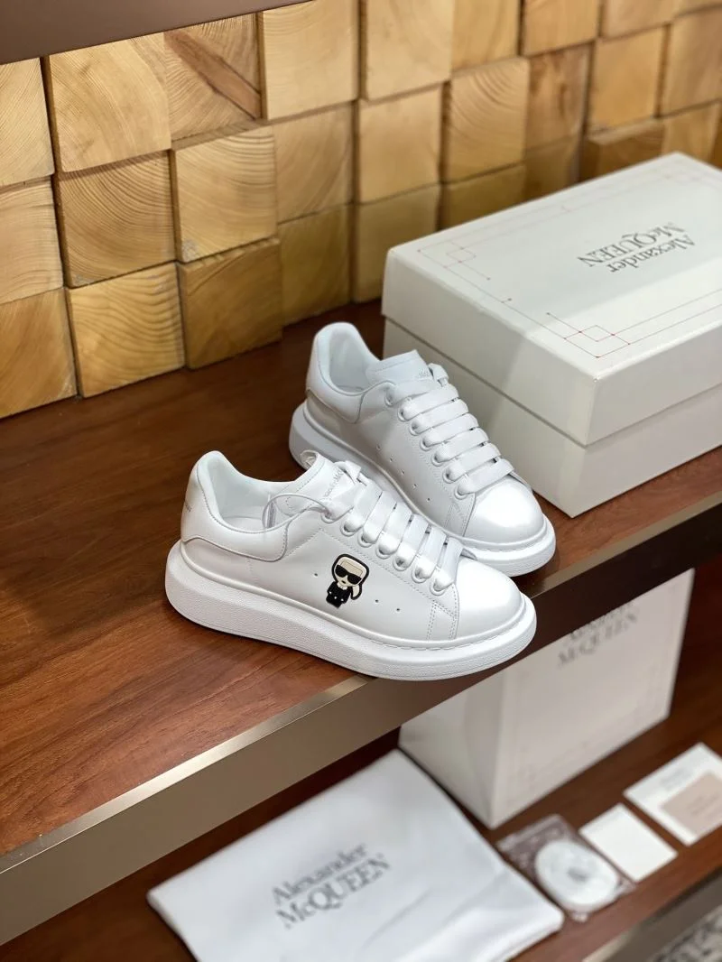 Alexander Mcqueen Low Shoes SmoothTexture 16541