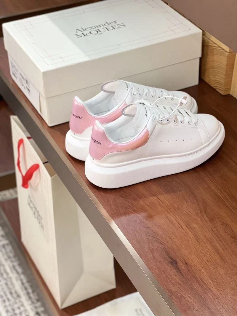 Alexander Mcqueen Low Shoes ZipUp 16371