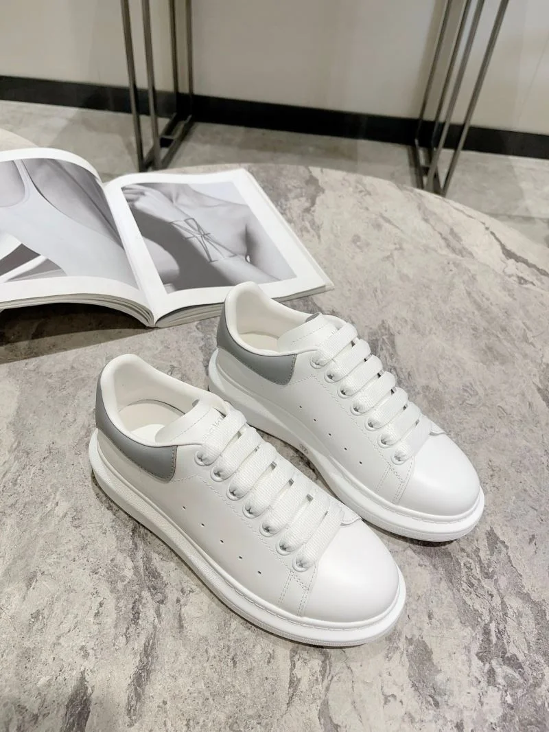 Alexander Mcqueen Low Shoes Flexible 16421