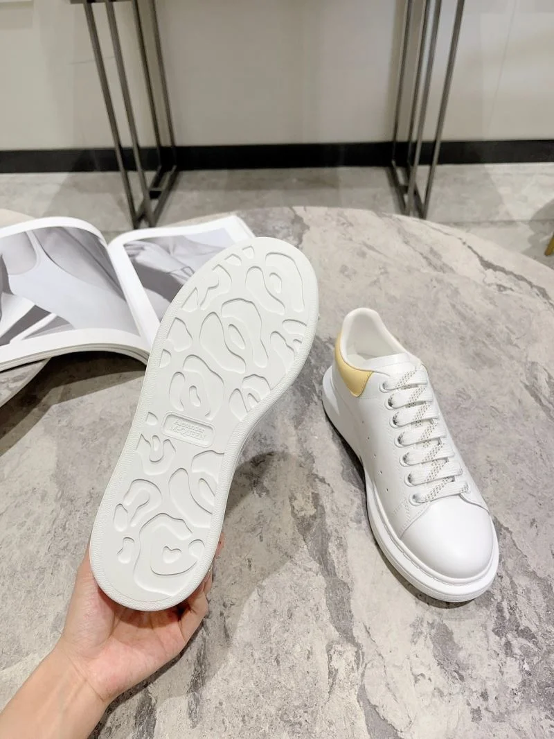 Alexander Mcqueen Low Shoes Flexible 16421
