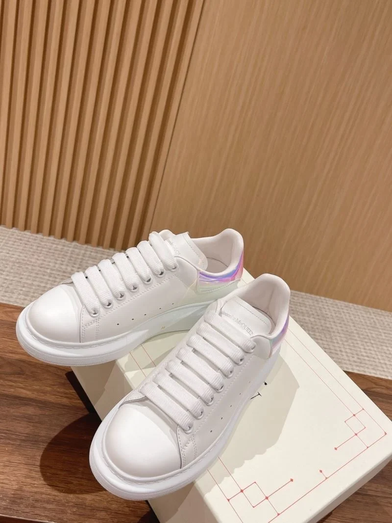 Alexander Mcqueen Low Shoes Refined 16351