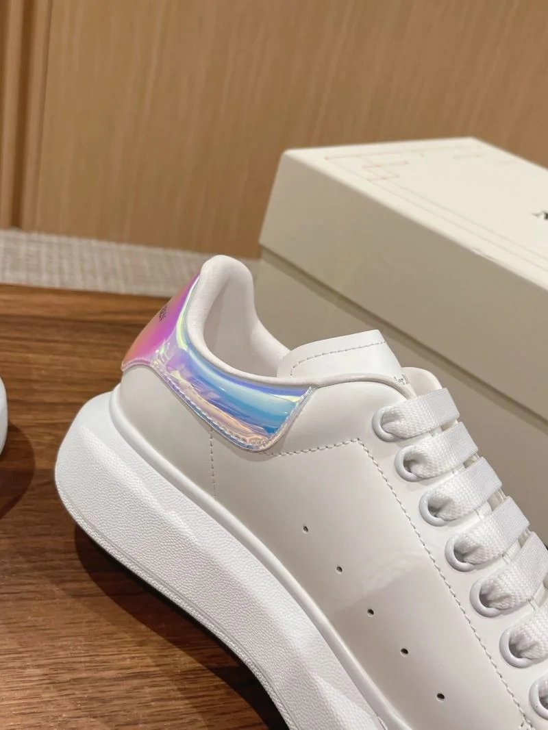 Alexander Mcqueen Low Shoes Refined 16351