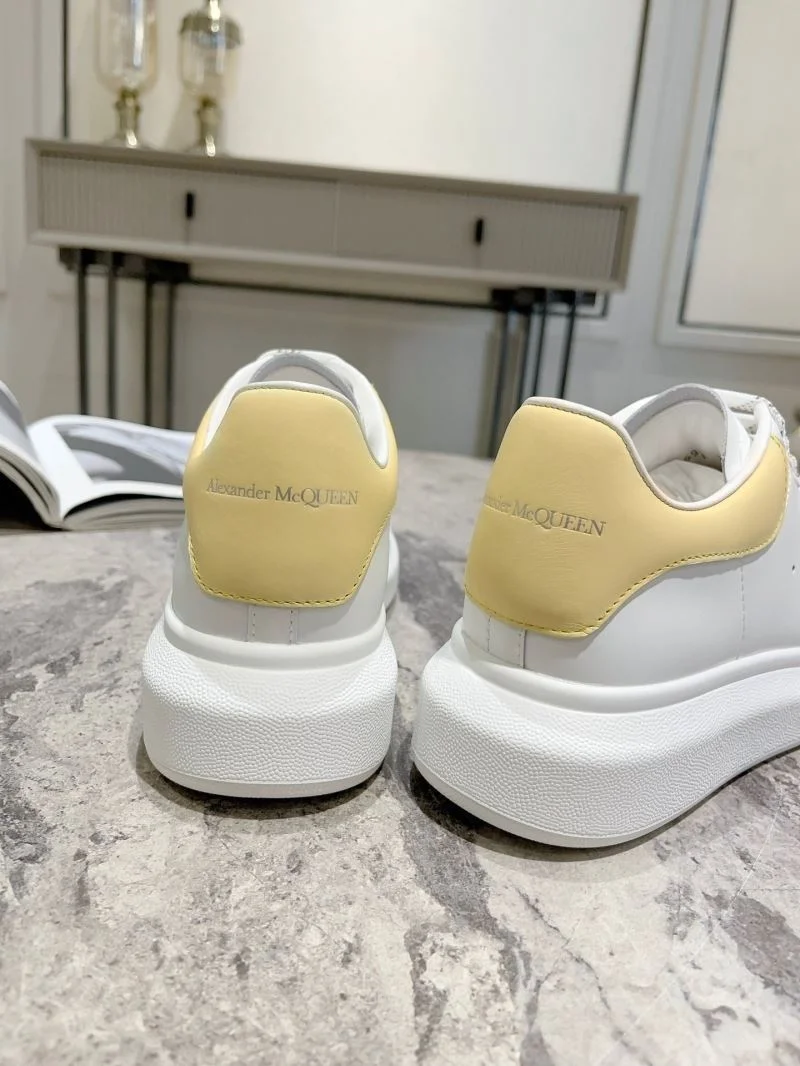 WellDesigned Alexander Mcqueen Low Shoes 16329