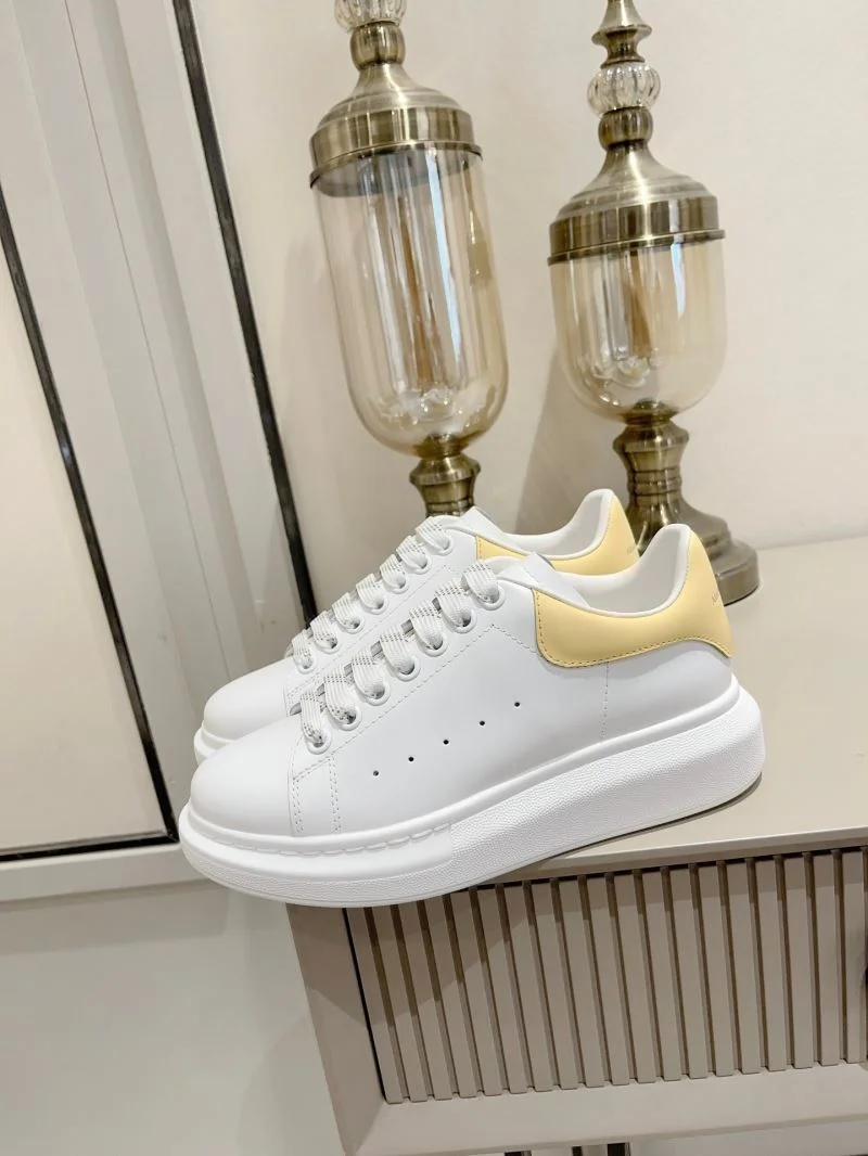 WellDesigned Alexander Mcqueen Low Shoes 16329