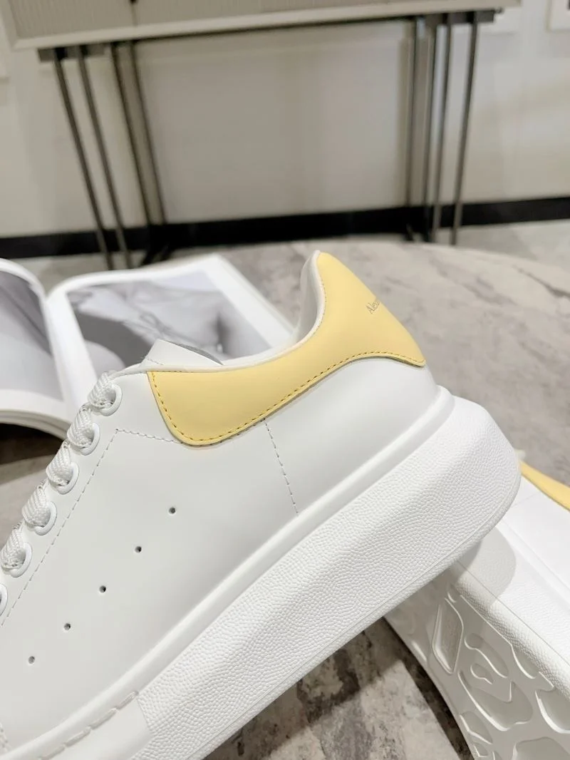 WellDesigned Alexander Mcqueen Low Shoes 16329
