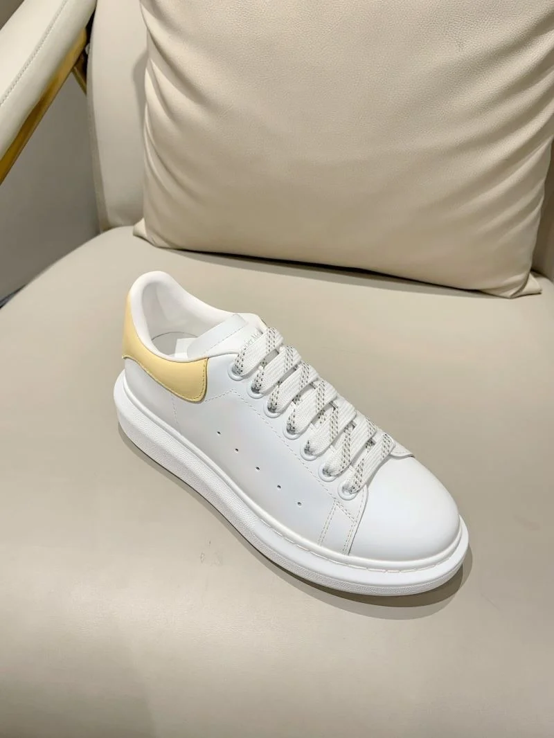 WellDesigned Alexander Mcqueen Low Shoes 16329