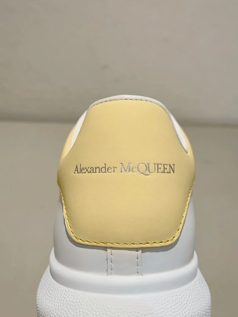 WellDesigned Alexander Mcqueen Low Shoes 16329