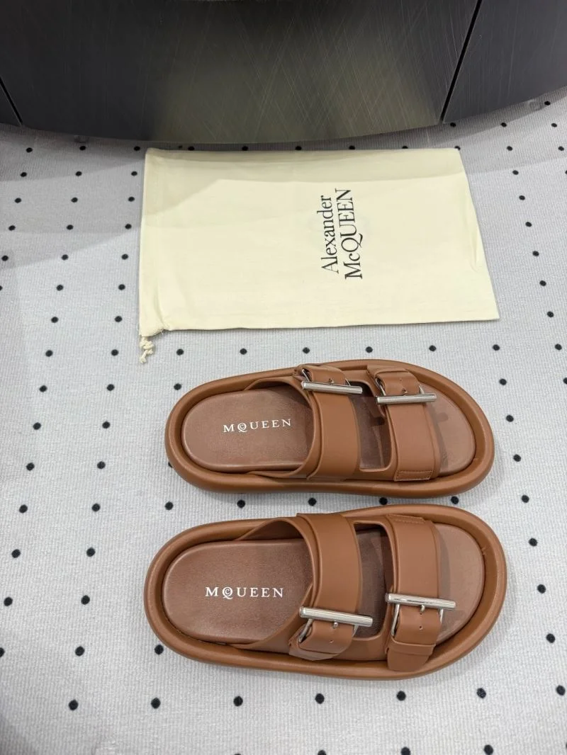 EyeCatching Alexander Mcqueen Slippers 16426