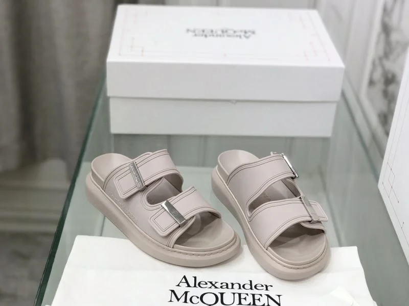 Alexander Mcqueen Slippers Modern 16399