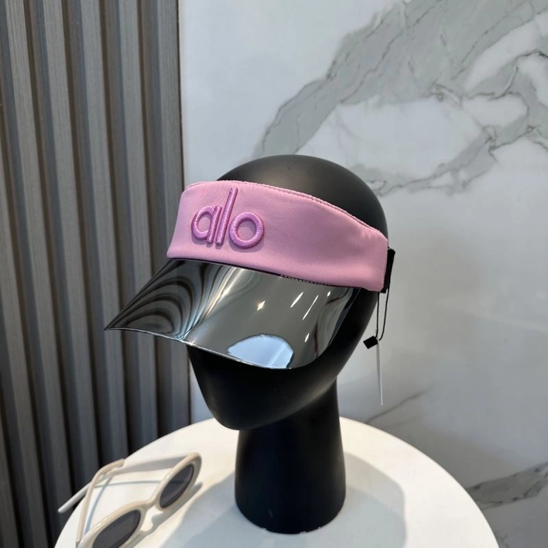 Effortless Alo Caps 260935