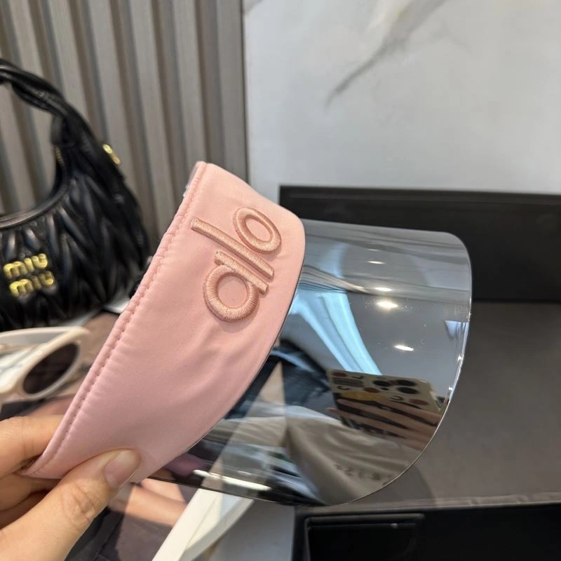 Effortless Alo Caps 260935