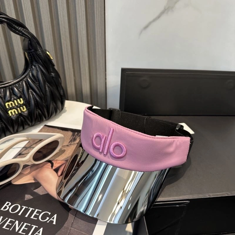 Effortless Alo Caps 260935