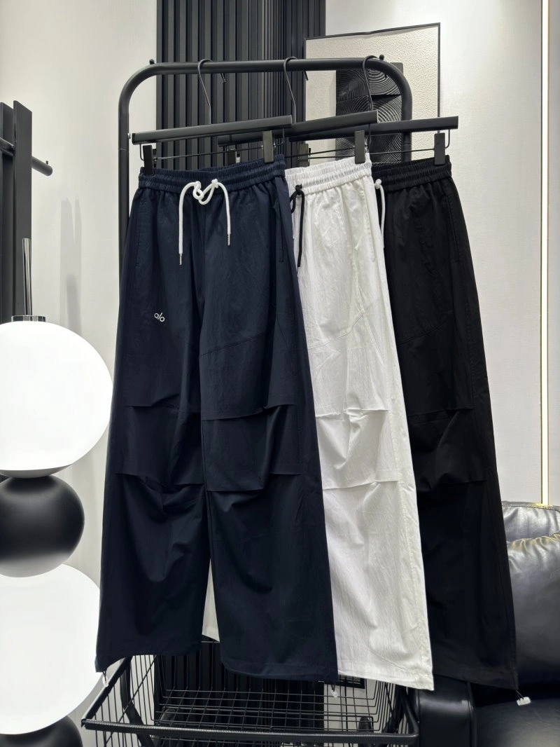 Trendsetting Alo Long Pants 155109