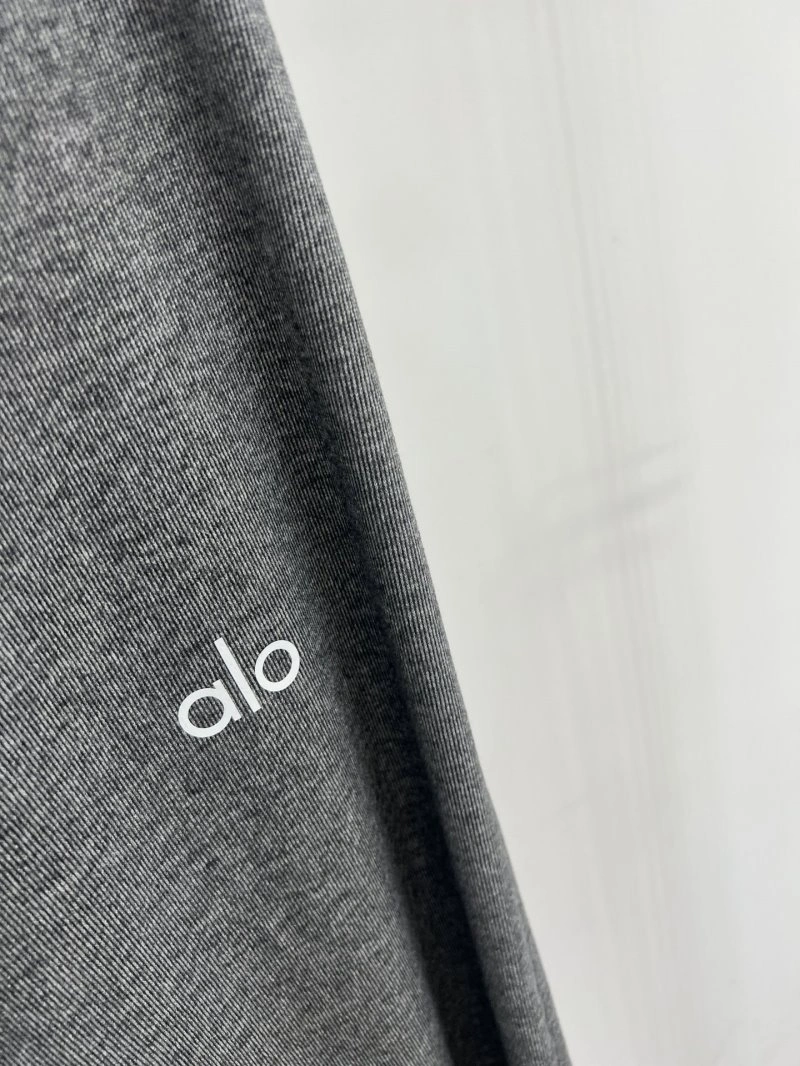 Sleek Alo Long Pants 155174