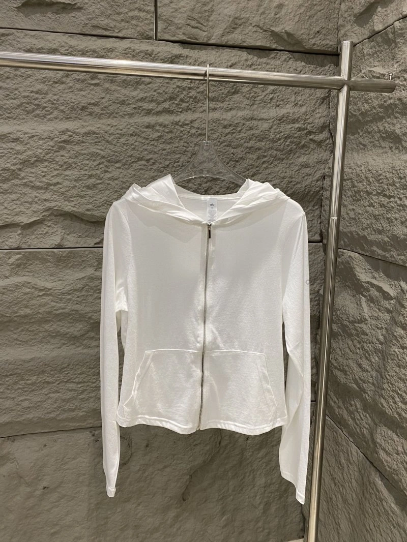 Contemporary Alo Outwear 152423