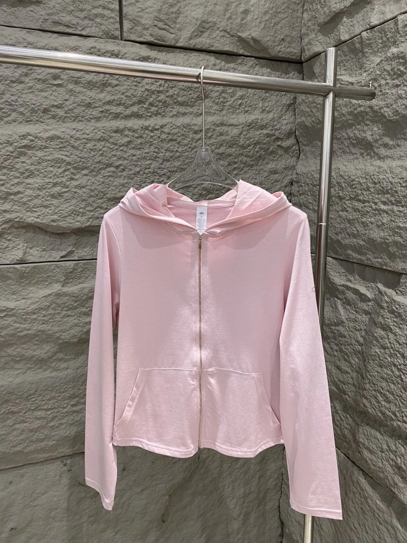 Contemporary Alo Outwear 152423