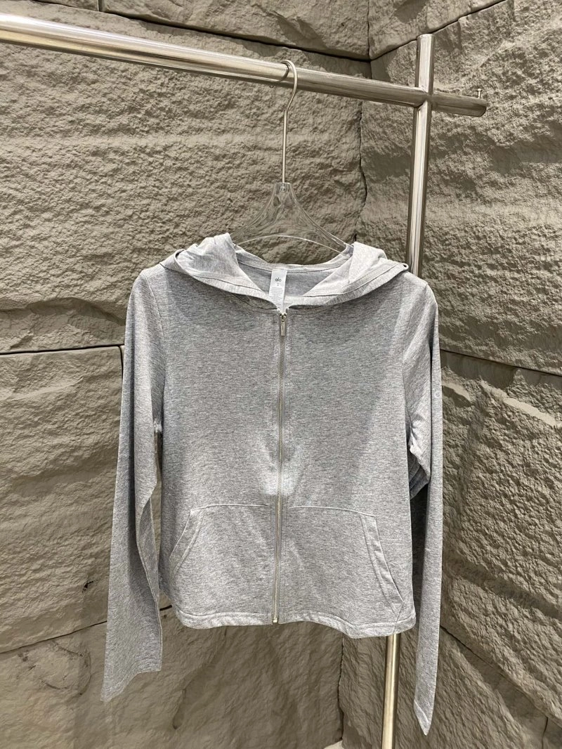 Contemporary Alo Outwear 152423