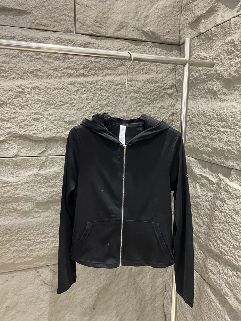 Contemporary Alo Outwear 152423