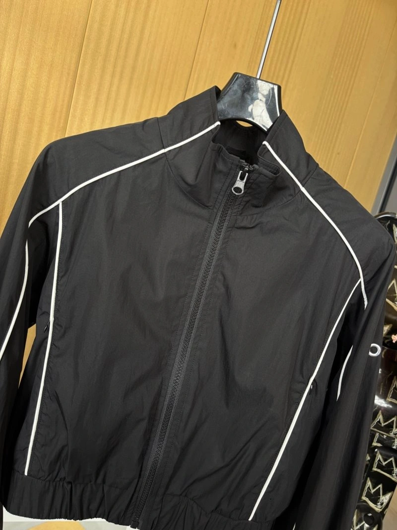 Modern Alo Outwear 150080